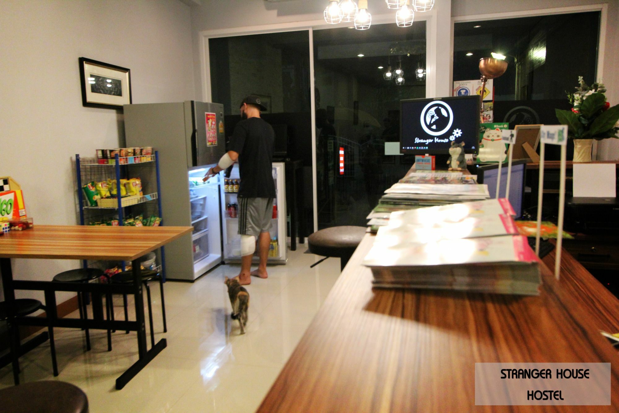 Stranger House Hostel Chiang Mai Bagian luar foto