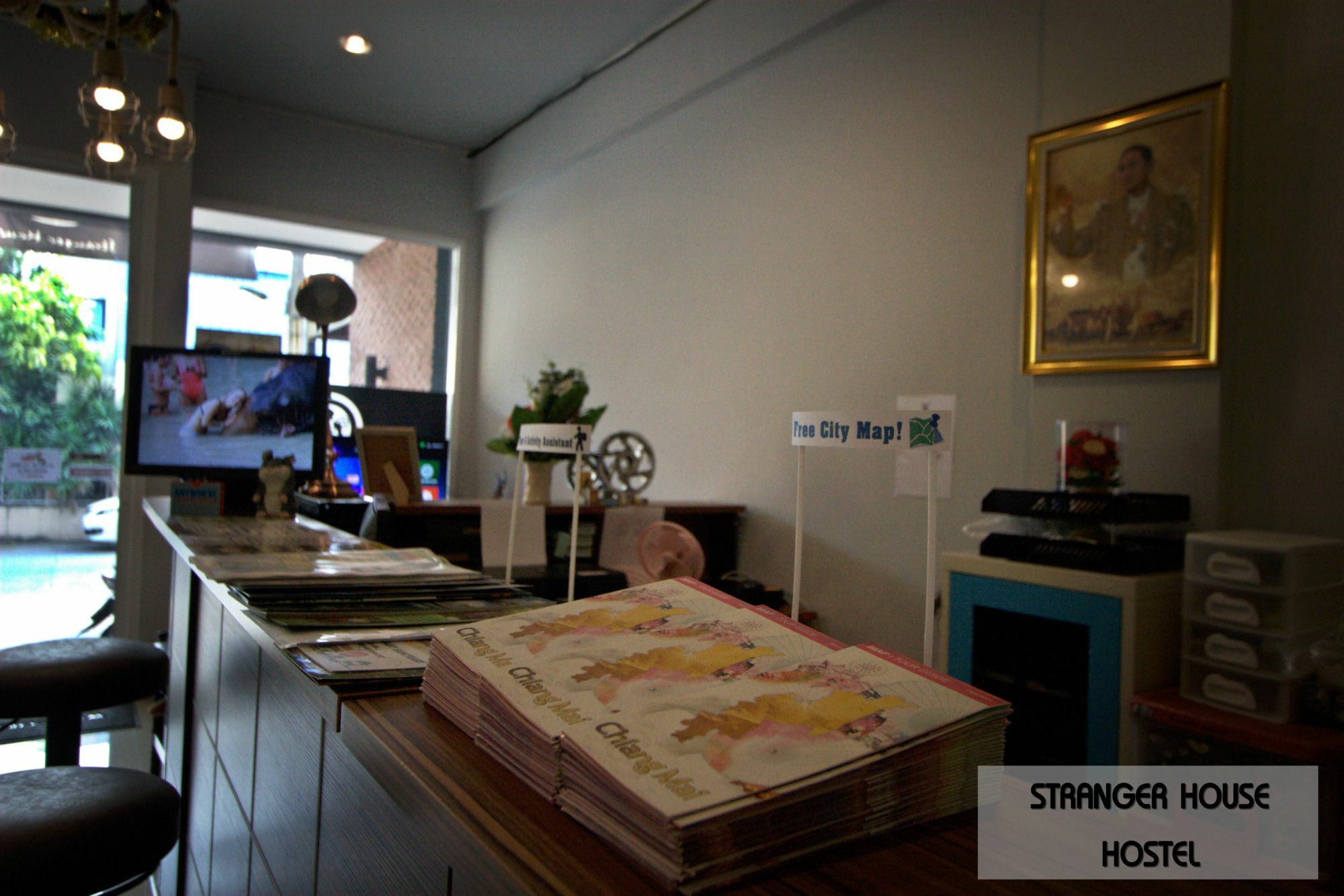 Stranger House Hostel Chiang Mai Bagian luar foto